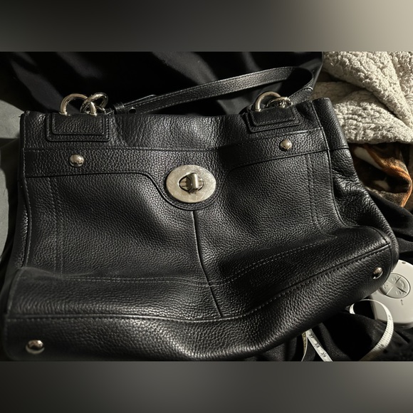 Beautiful black coach bag - Picture 1 of 6